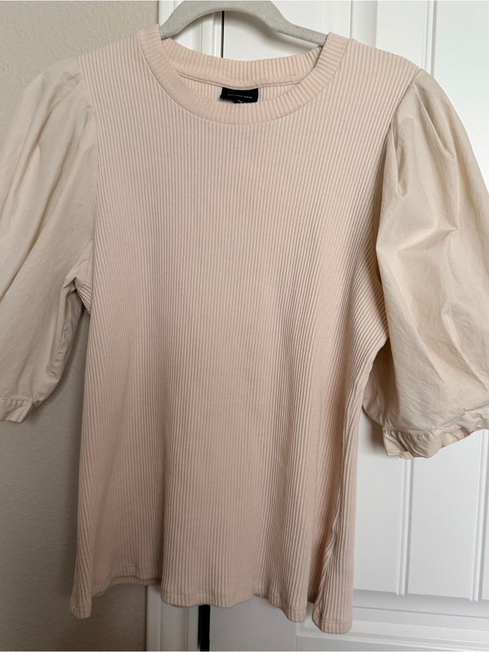 Who What Wear Cream Tan Puff Sleeve Ribbed Top